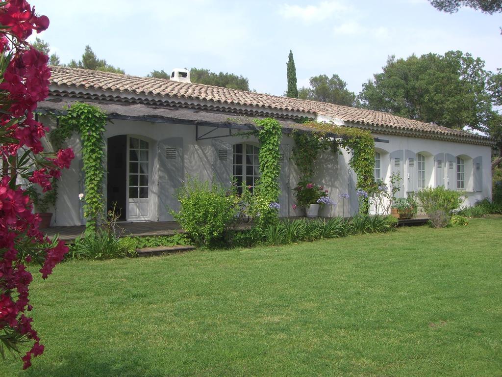 Bed and Breakfast Le Mas De Notre-Dame La Londe-les-Maures Pokoj fotografie